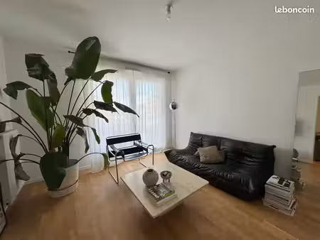 appartement t2 + parking à louer