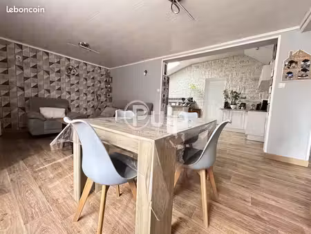 maison 4 pièces 85 m²