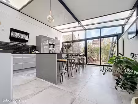 maison de ville 6 pièces 121 m²