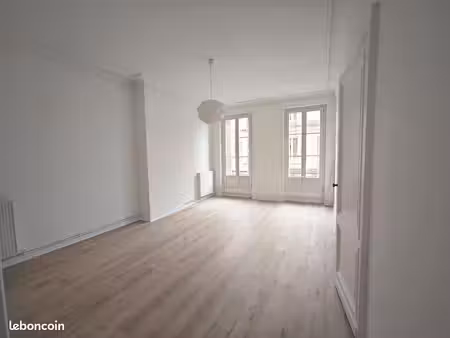 appartement t2 proche tourny