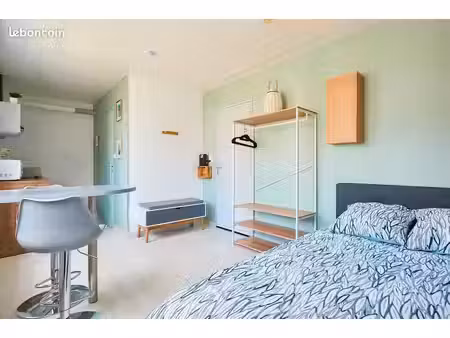 studio meublé - tout équipé