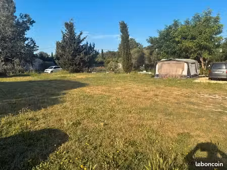 terrain 400m2