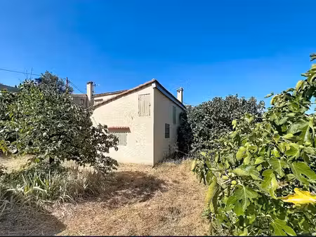 cabanon en dur sur terrain agricole