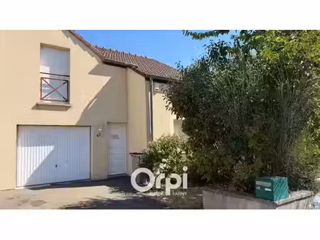 location maison 4 pièces 102.9 m² à val de briey (54150)  1 100 €