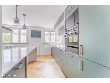 appartement 3 pièces 79 m²