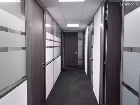 bureaux de 36 m2 meublés à caluire