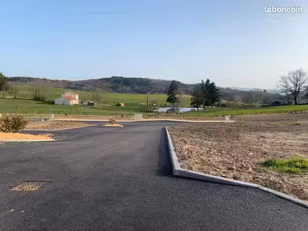 terrains à bâtir au cœur du village