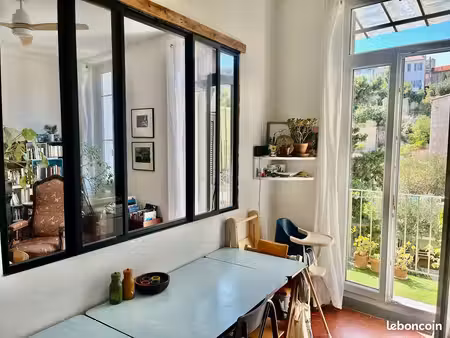 castellane / vauban – 82 5 m² traversant  charme de l’ancien  balcons et parking