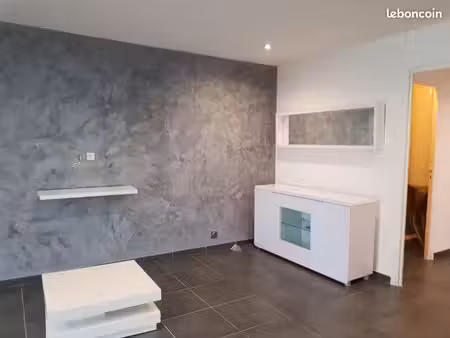 nice l’ariane – grand t3 (ex-t4) de 88 m² avec buanderie – zéro charge – dernier étage seu