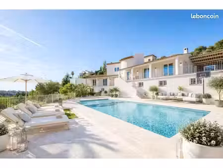 propriété 6 pièces 267 m²