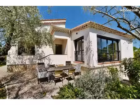 charmante villa entièrement rénovée