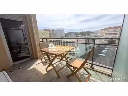 hauteurs d'antibes  2p en étage avec terrasse  garage en sous-sol