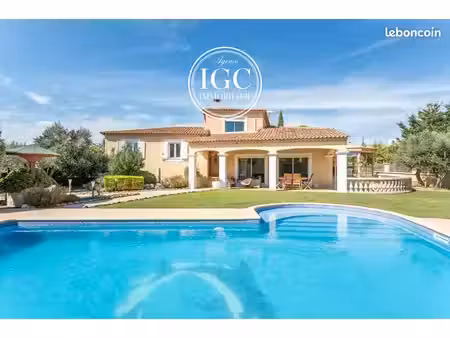 villa 6 pièces 185 m²