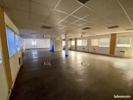 bureaux 535 m²