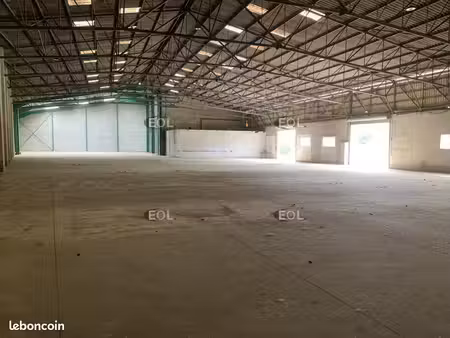 local d'activité 2 022 m²