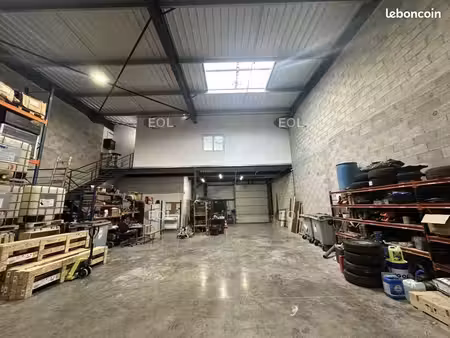 local d'activité 350 m²