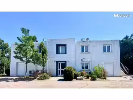 bureaux 310 m²