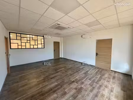 bureaux 200 m²