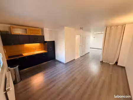 vends local commercial - toutes activités - 13011