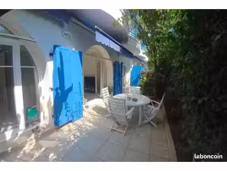 appartement de caractère en rez-de-jardin