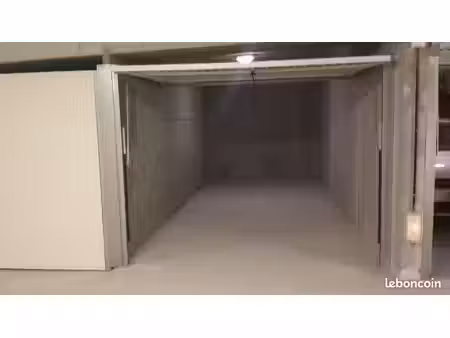 garage à louer