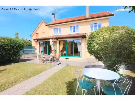 maison 5 pièces 146 m²