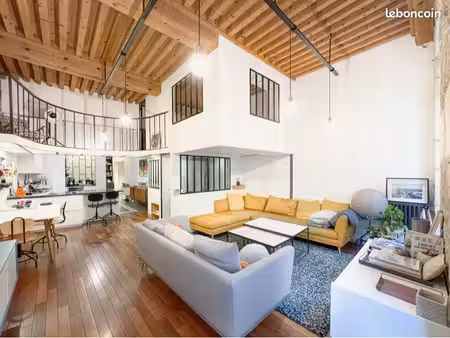superbe appartement refait a neuf - saint niziers / hôtel de ville