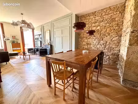 appartement 3 pièces 75 m²