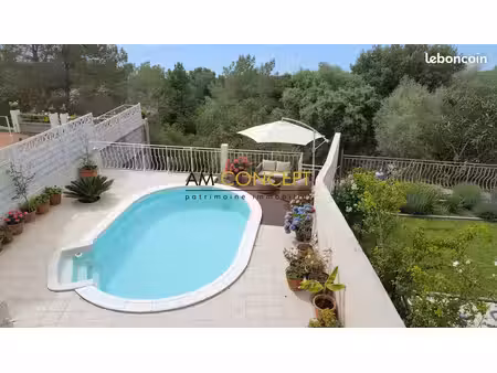 maison 6 pièces 95 m²