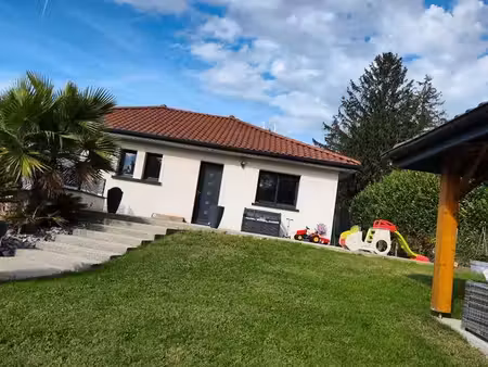 magnifique maison de 150m2 avec piscine et vu exceptionnelle sur une parcelle de 1600m2