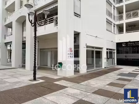 local commercial 127 m²