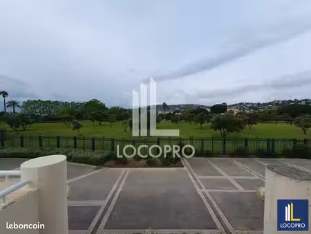 local commercial 240 m²