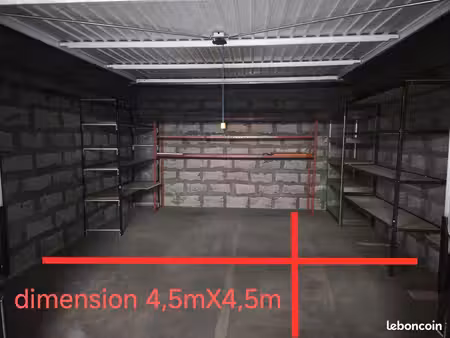 grand garage box fermé 20m2