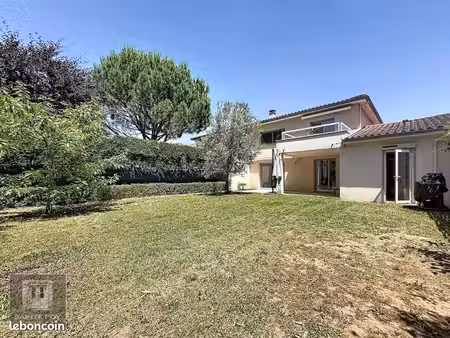 maison 6 pièces 110 m²