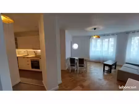 appartement 2 pièces 42 m2 rénové - lyon 8