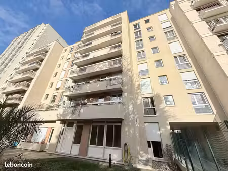 bureaux 138 m²