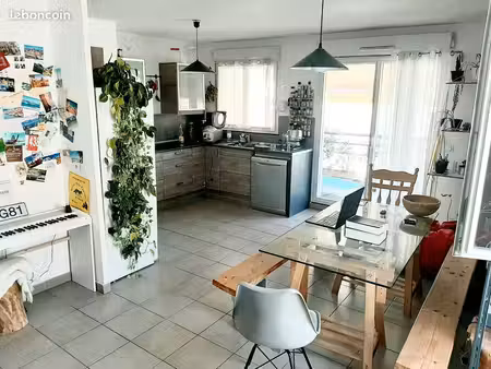 t3 74m2 grand confort avec terrasse + garage