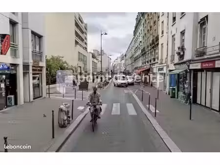 commerce informatique/multimédia 10 m²