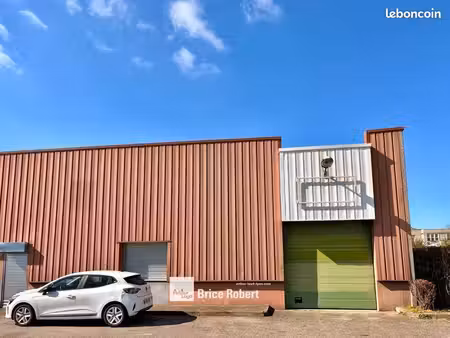 local industriel 374 m²