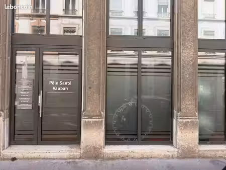 cabinet médical / paramédical 12 m² – pôle santé vauban – lyon 6 – entièrement rénové & cl