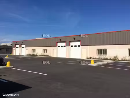 local industriel 120 m²