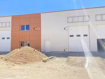 local d'activité 287 m²
