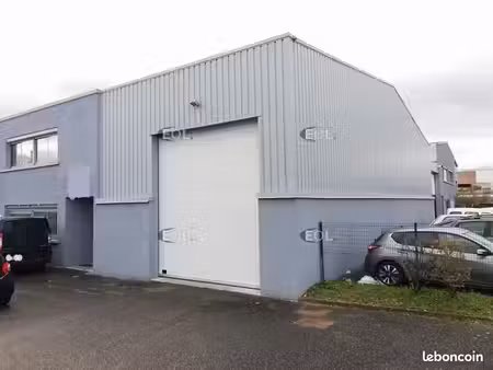 local d'activité 380 m²