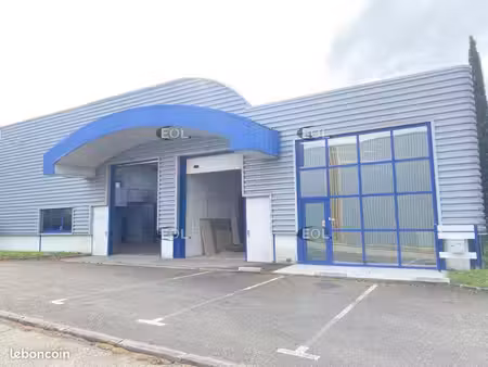 local d'activité 473 m²