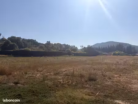 terrain 990 m² la celle