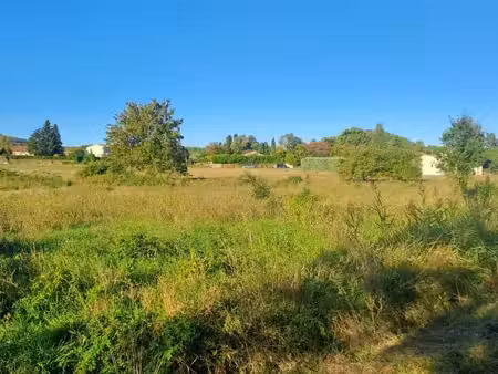 terrain 3 870 m² rians