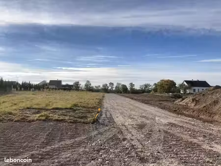 terrain 700 m² avermes