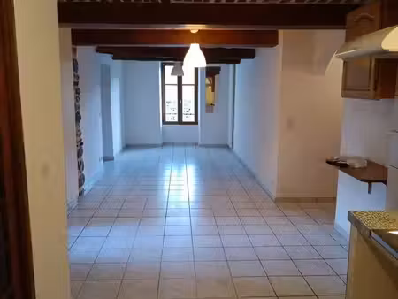 appartement 75 m² – 2 chambres – balcon – vue dégagée – proche sisteron