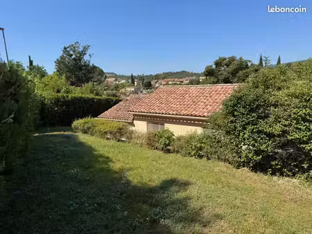 maison rénovée de plain-pied avec garage – terrain piscinable de 745 m² – possibilité d'ag