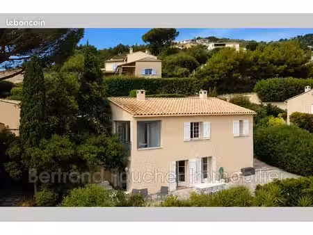villa 6 pièces 118 m²